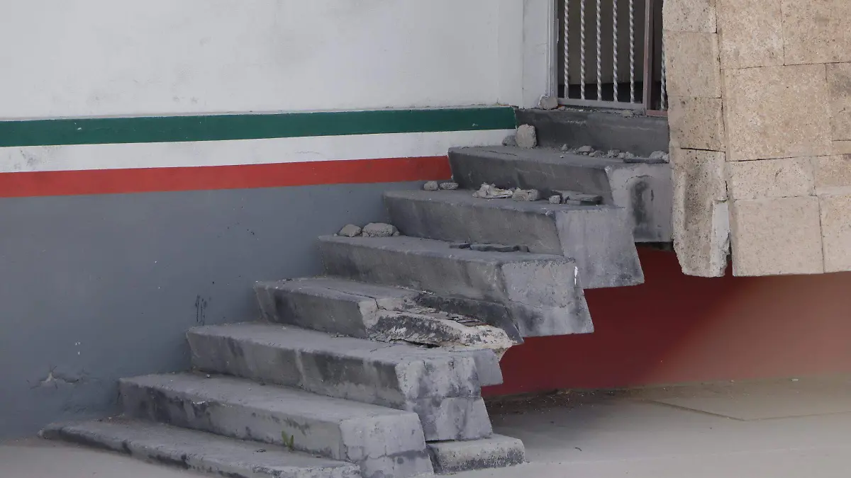 A tres años de la tragedia las instalaciones lucen sin atención.