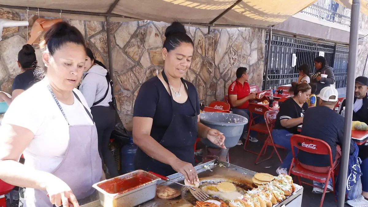 La semana santa esta reuniendo a los habitantes de la ciudad a llegar a la zona para disfrutar de las actividades de la temporada  