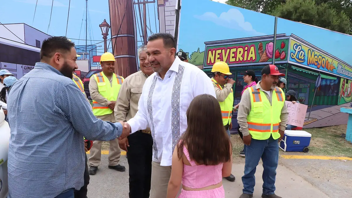 Que los niños conozcan la actividad, quedó inaugurada la villa pequeño polis por el mes de abril, día del niño
