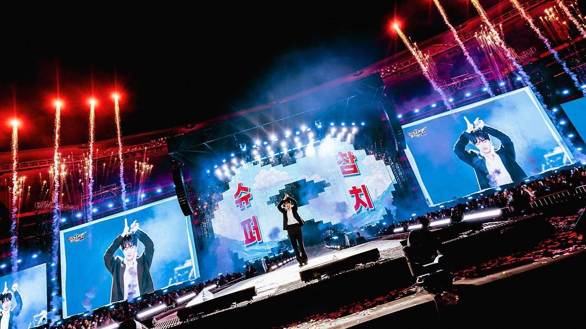 Thousands of BTS Fans Prepare for Massive Concerts at Sun Bowl Stadium in El Paso, Texas