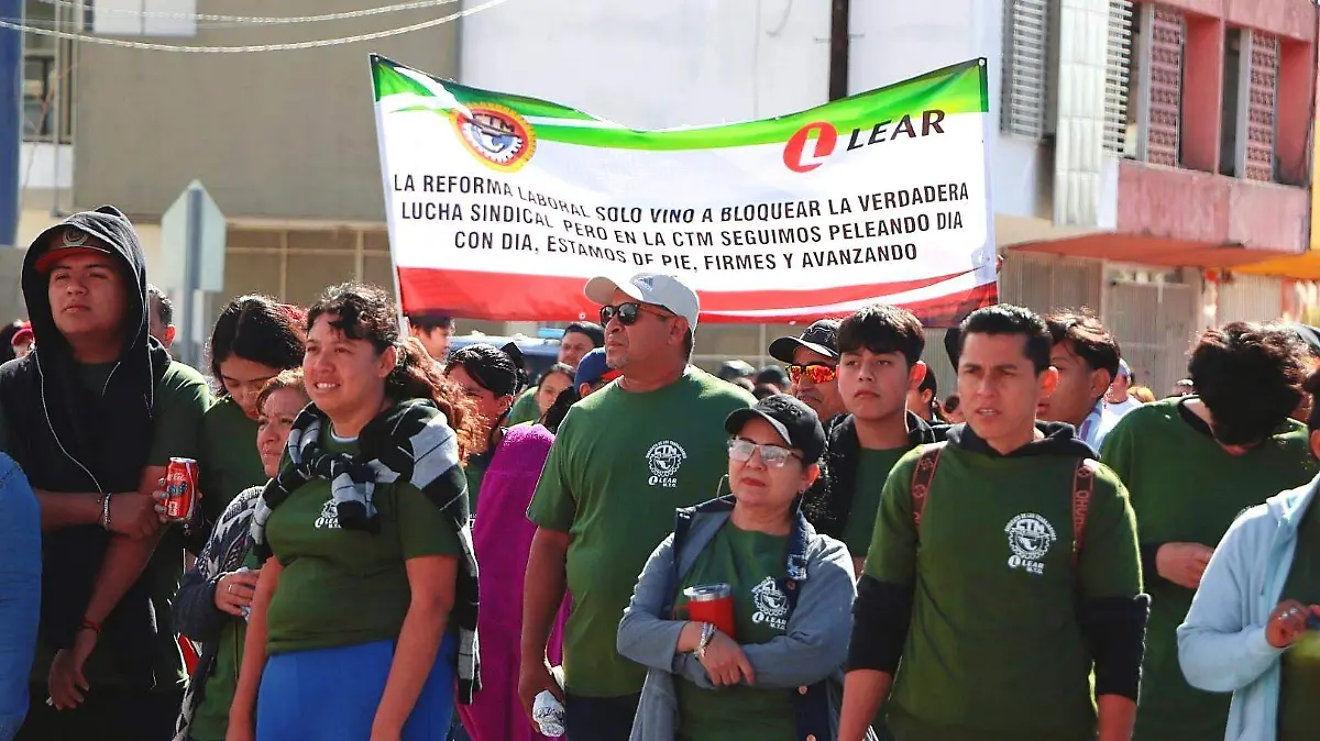 1000739440