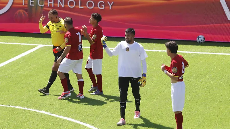 Argentina contra Venezuela, y logra su pase al derrotar a Argentina en el 2 do partido de el día.