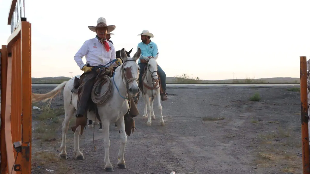 Enrique Castillo El Heraldo de Juárez Rancho 70