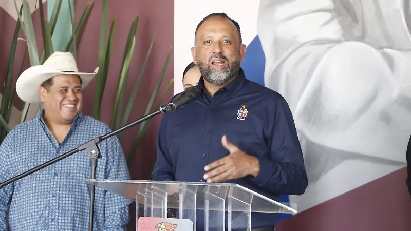 Conferencia de prensa en las instalaciones de el museo Juangabriel