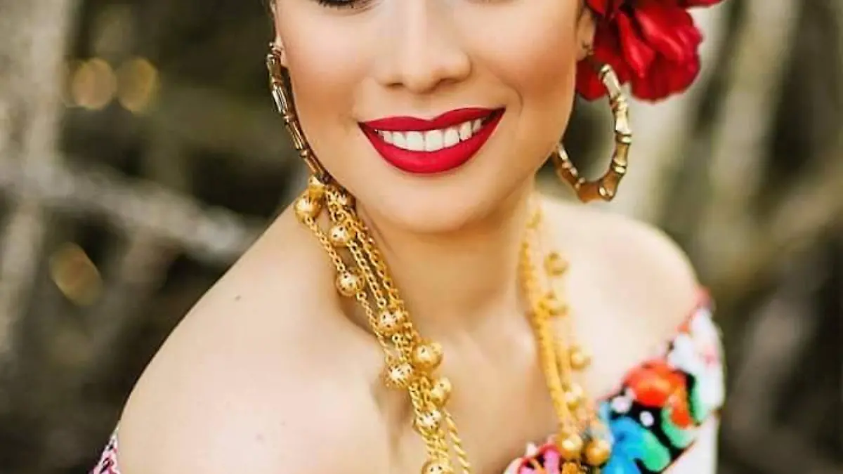 quien hizo el traje regional tabasqueño