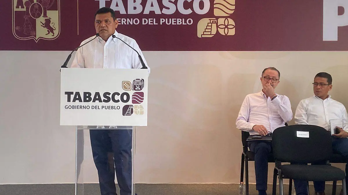 Javier May rueda semana