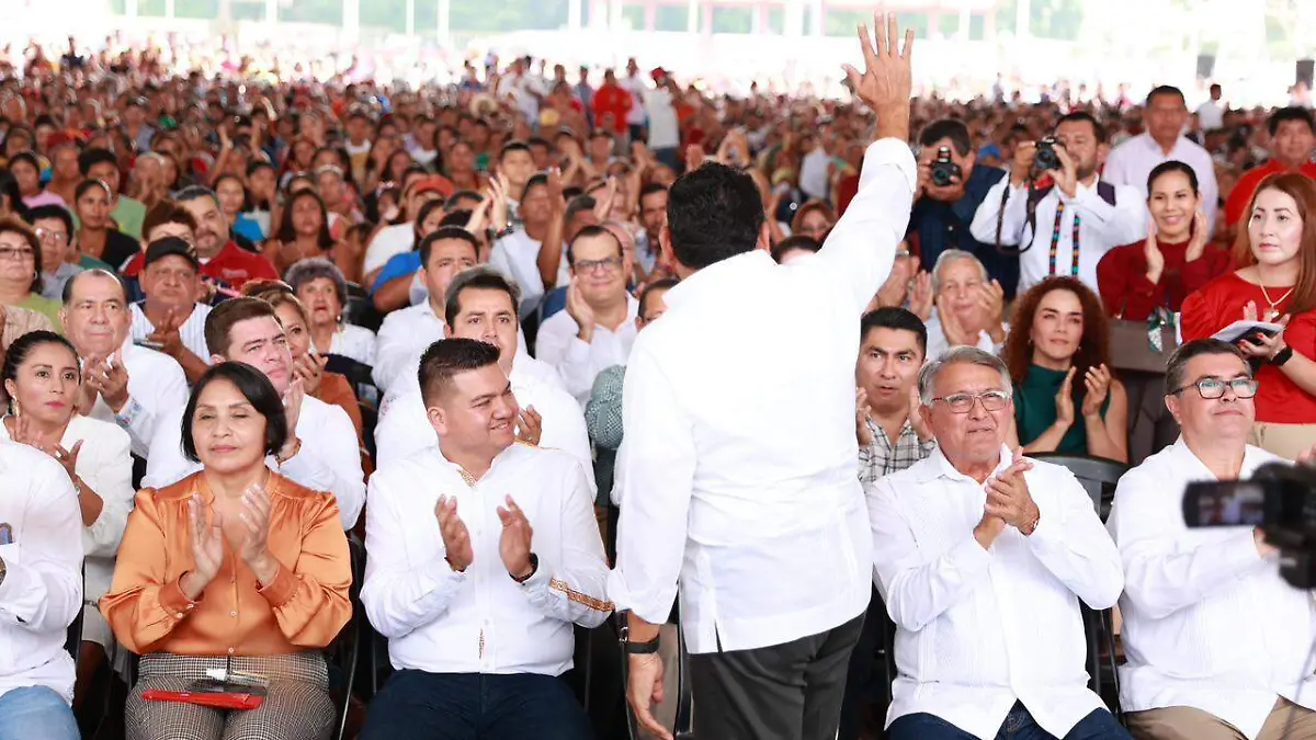 Javier May: El único pacto debe hacerse con la gente