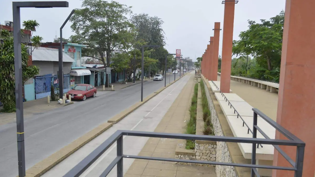 El Malecón de Villahermosa presenta daños estructurales en algunas zonas