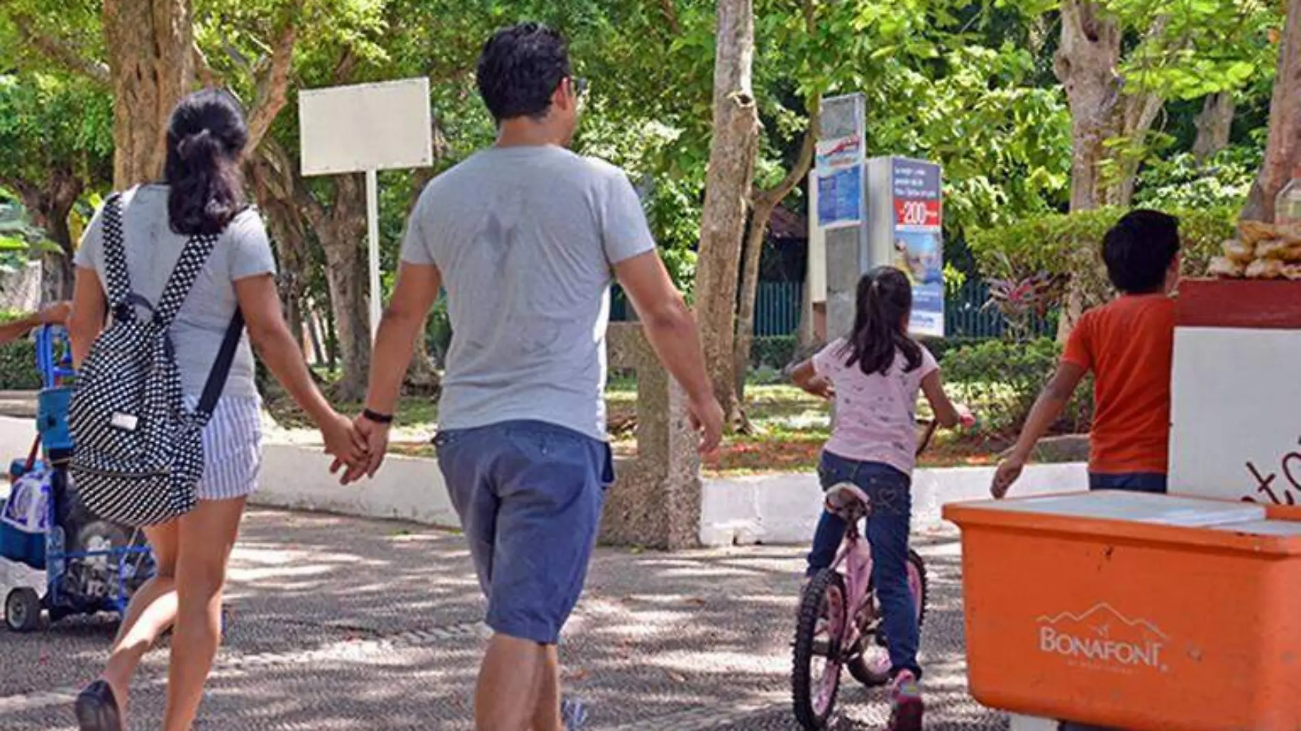 Familia-Paseando