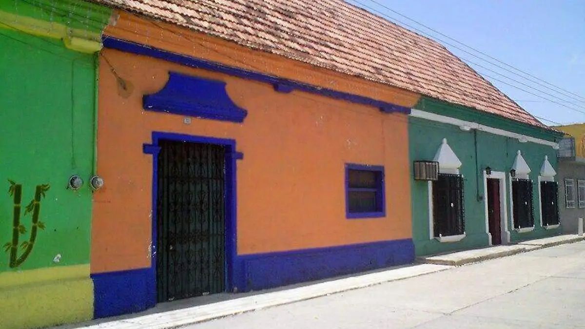 Casas-De-Tejas-Rojas
