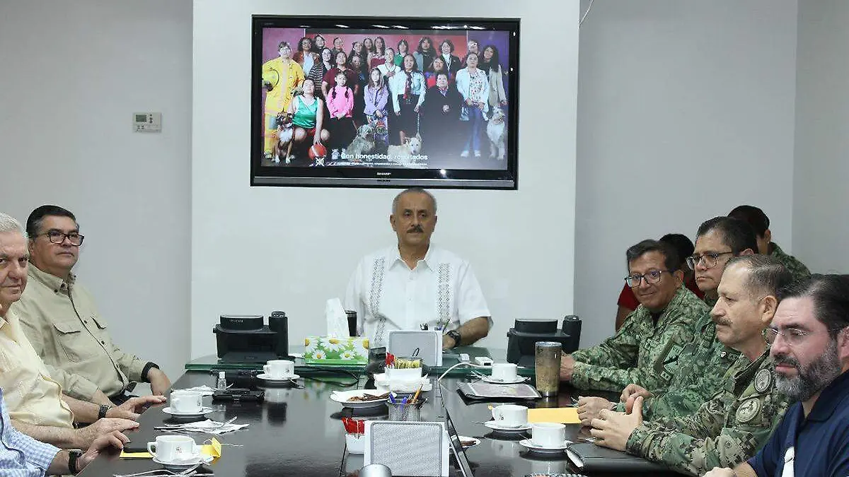 Mesa-Seguridad-Reunión
