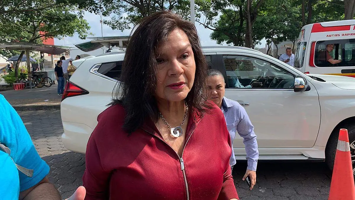 Yolanda-Osuna-En-El Congreso copia