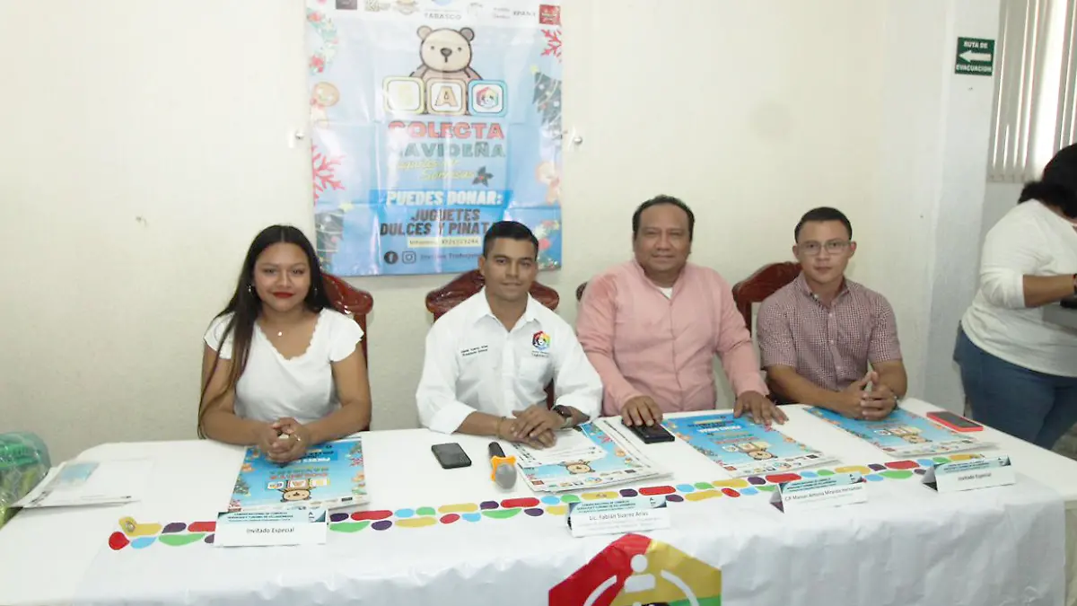 Colecta navideña Canaco