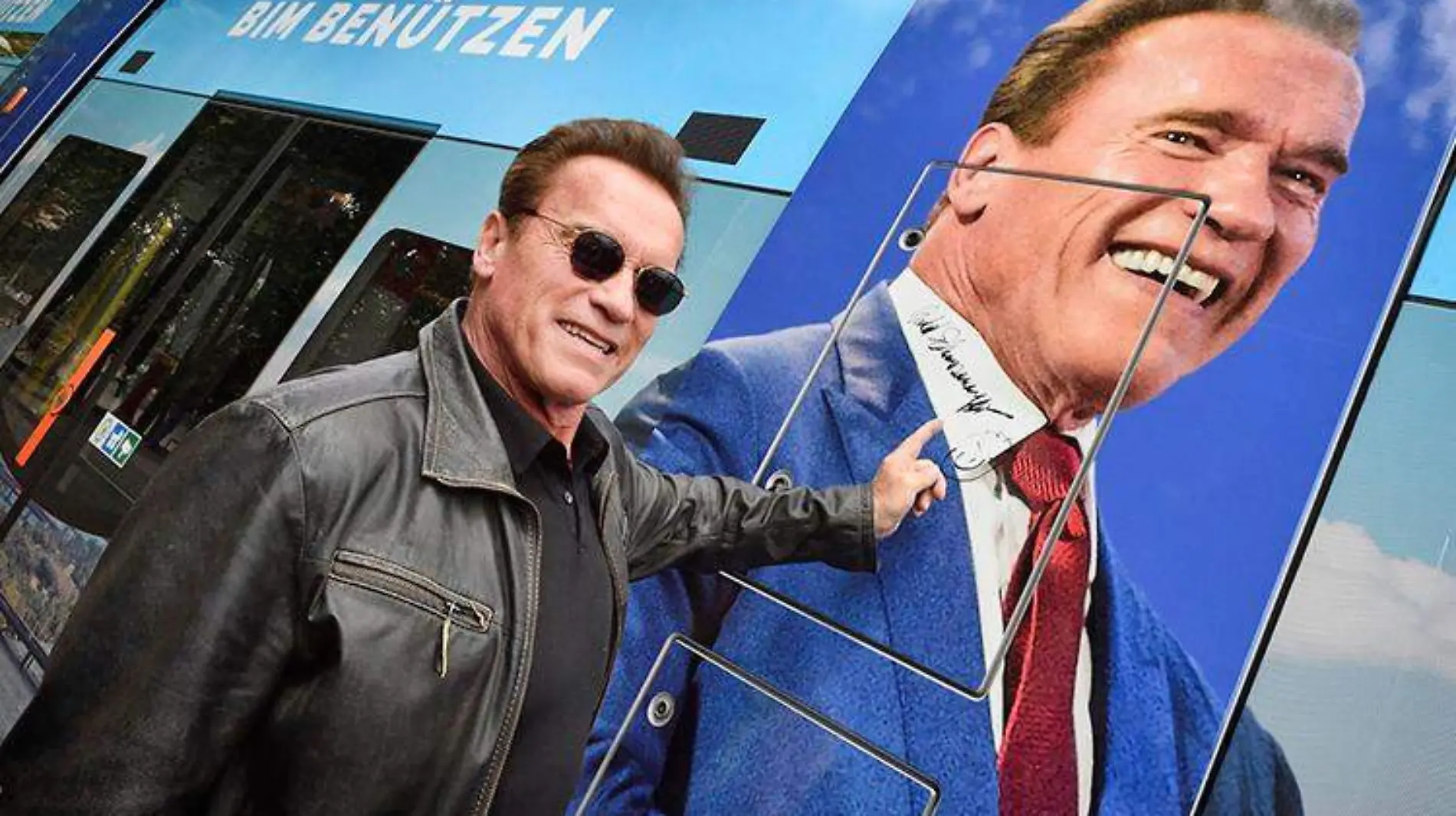 schwarzenegger-tortugas-autografo-subasta