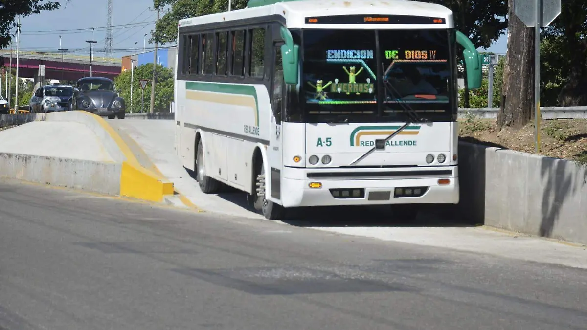 231c36d3-df12-43b8-beba-618ff0441bf1