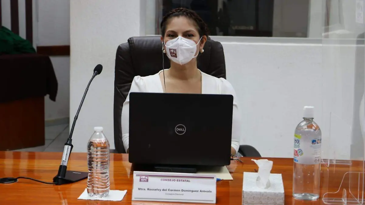 ROSSELVY DOMINGUEZ AREVALO-CARLOS PEREZ (1)