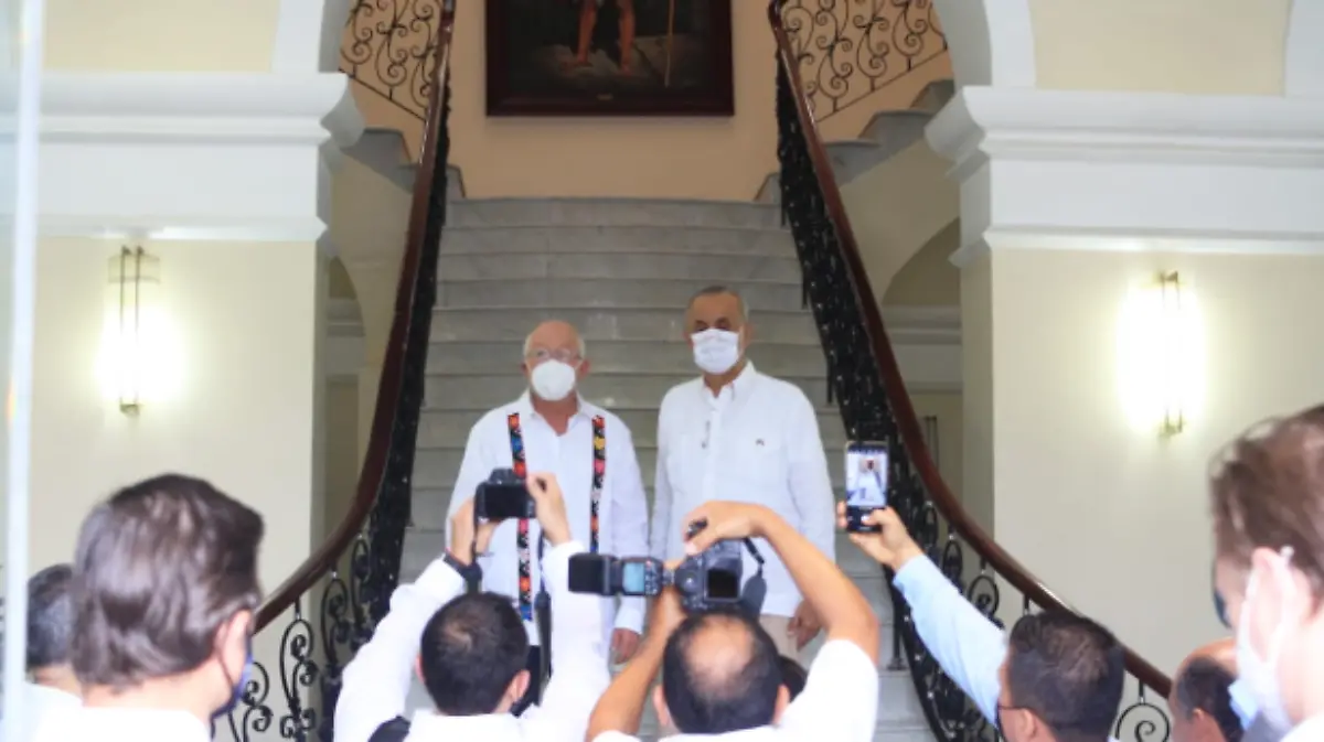 Visita embajador EUA