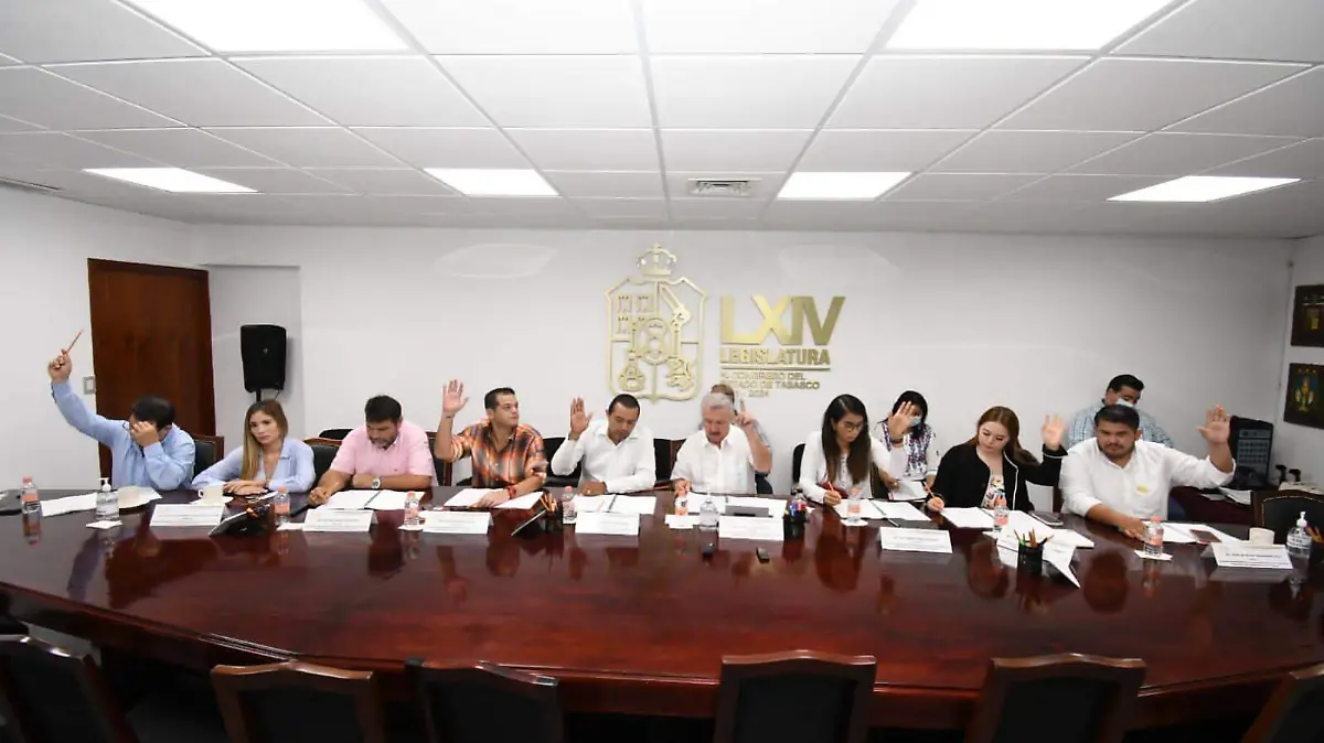 04d1c360-6785-4cec-9b8c-3fa5c3180b1e