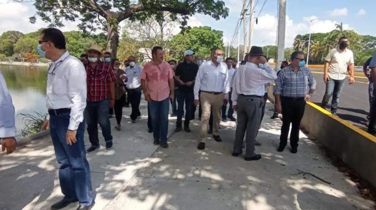 Inaugura2 copia
