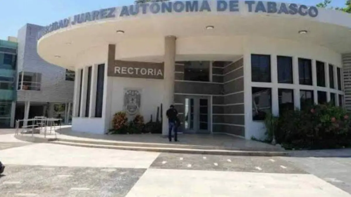 Ujat