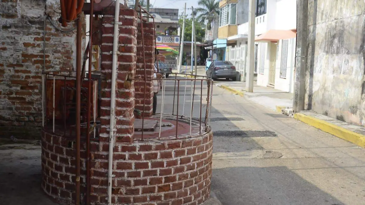 3b75a8b7-e576-4045-966f-48eebf493c7f