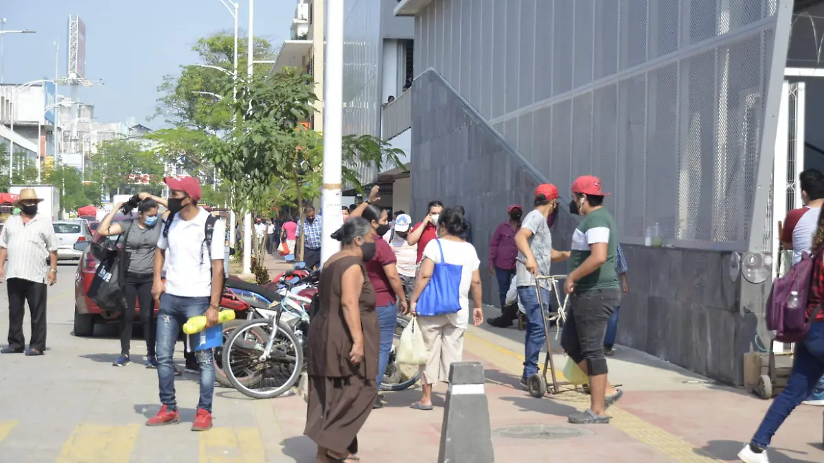 MOVILIDA SIGUE LA GENTE EN LAS CALLES-JCH29