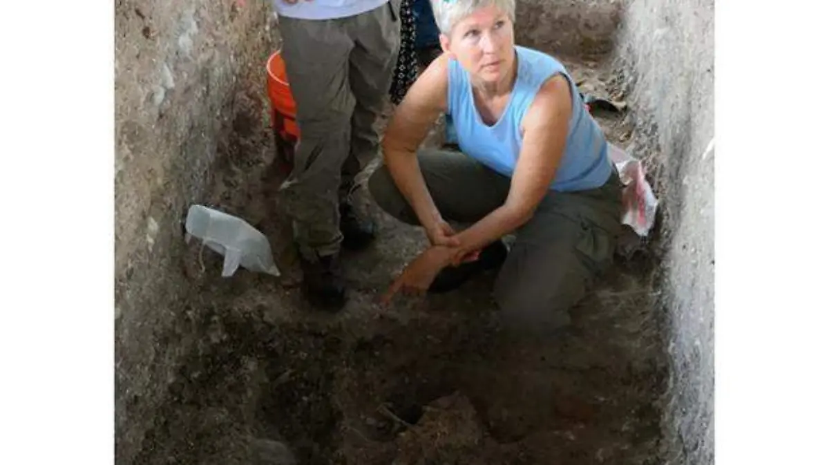 encuentran-osamenta-en-sitio-maya-aguada-fenix