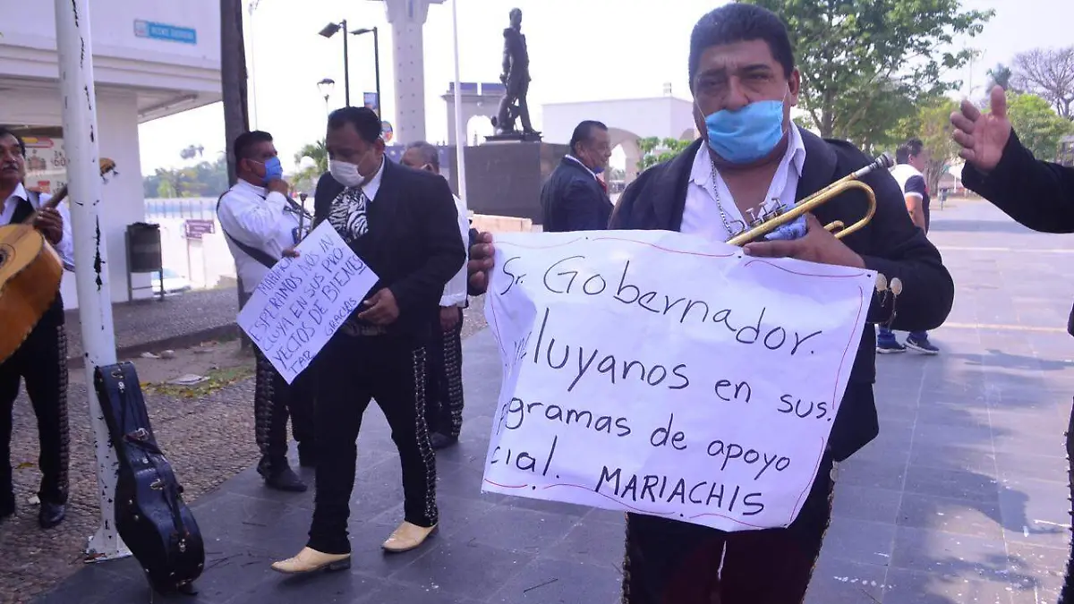 mariachs