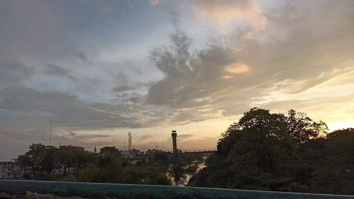 02d011b2-cfbb-4b3b-9cde-efe99c78b20e