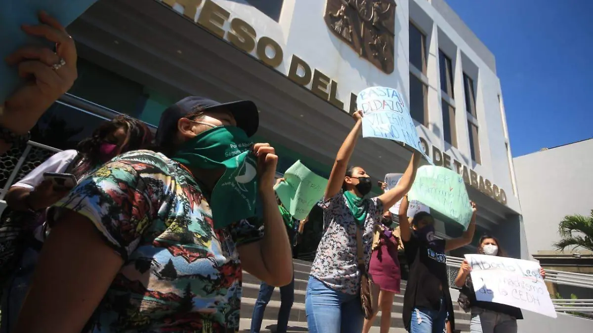 cfa76699-968f-42df-88d8-08ebe65f1e42