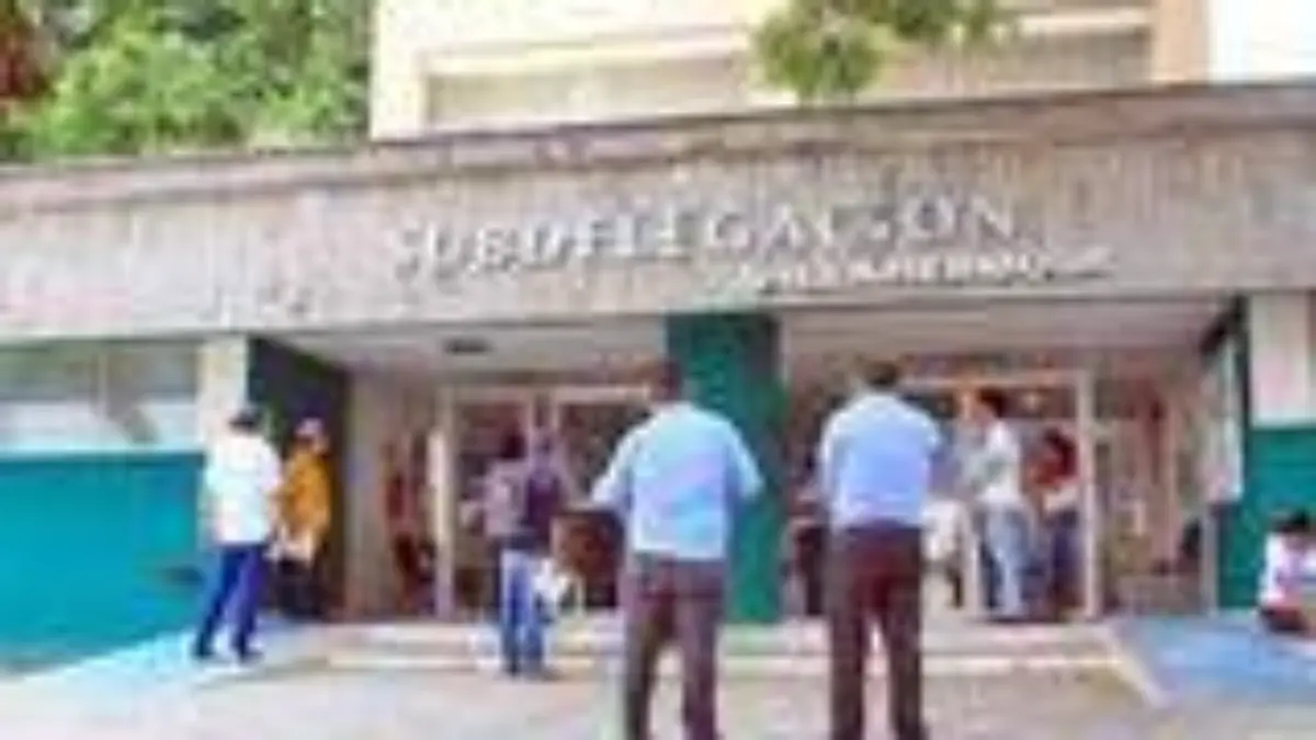 La obligan a firmar que su madre murió por coronavirus