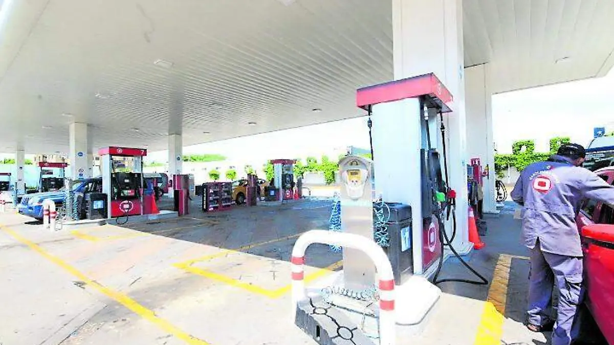 AUMENTA EL PRECIO DE LA GASOLINA-IVAN SANCHEZ (2)_CMYK