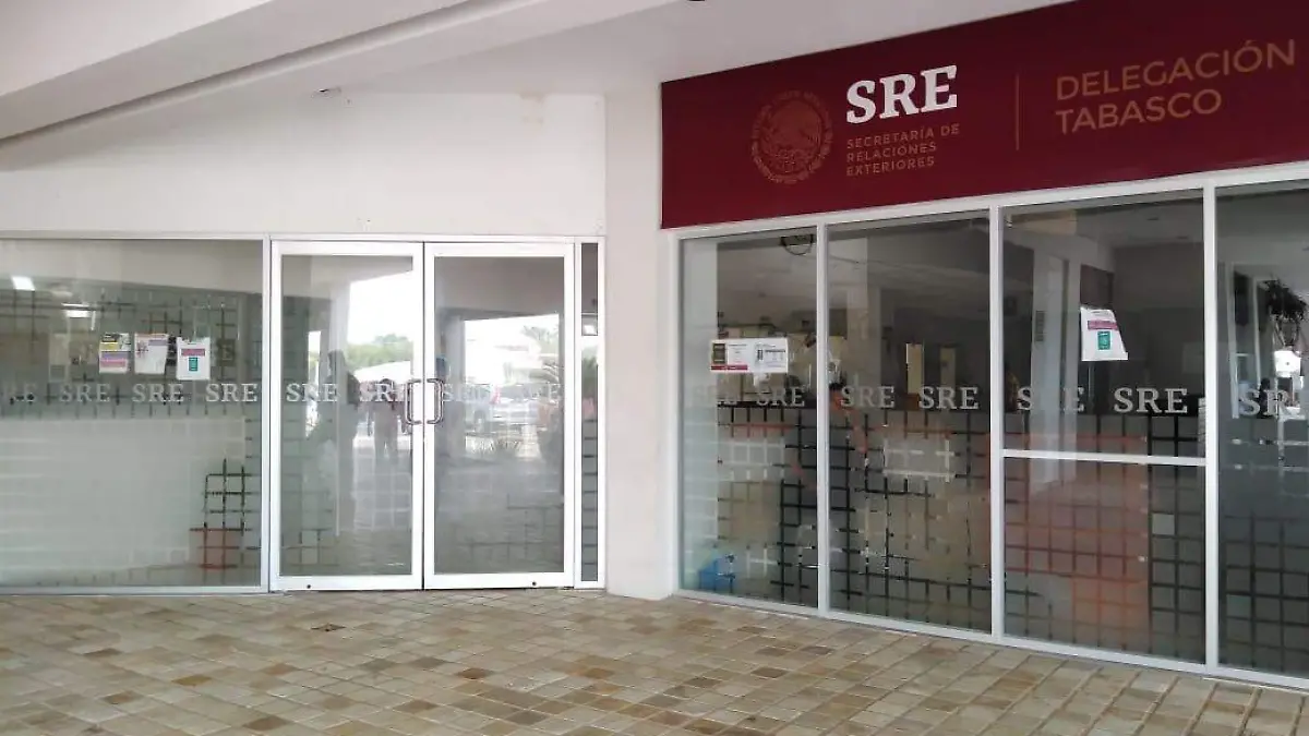 CERRADAS LAS OFICINAS DE LA SECRETARIA DE RELACIONES EXTERIORES-IVAN SANCHEZ (2)