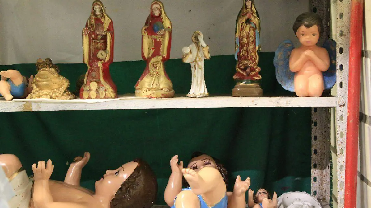 Tabasqueños compran productos esotéricos para los rituales de fin de año