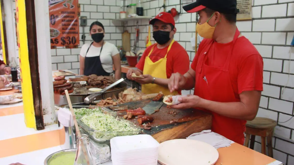 Taquerías comienzan a subir sus precios en Tabasco