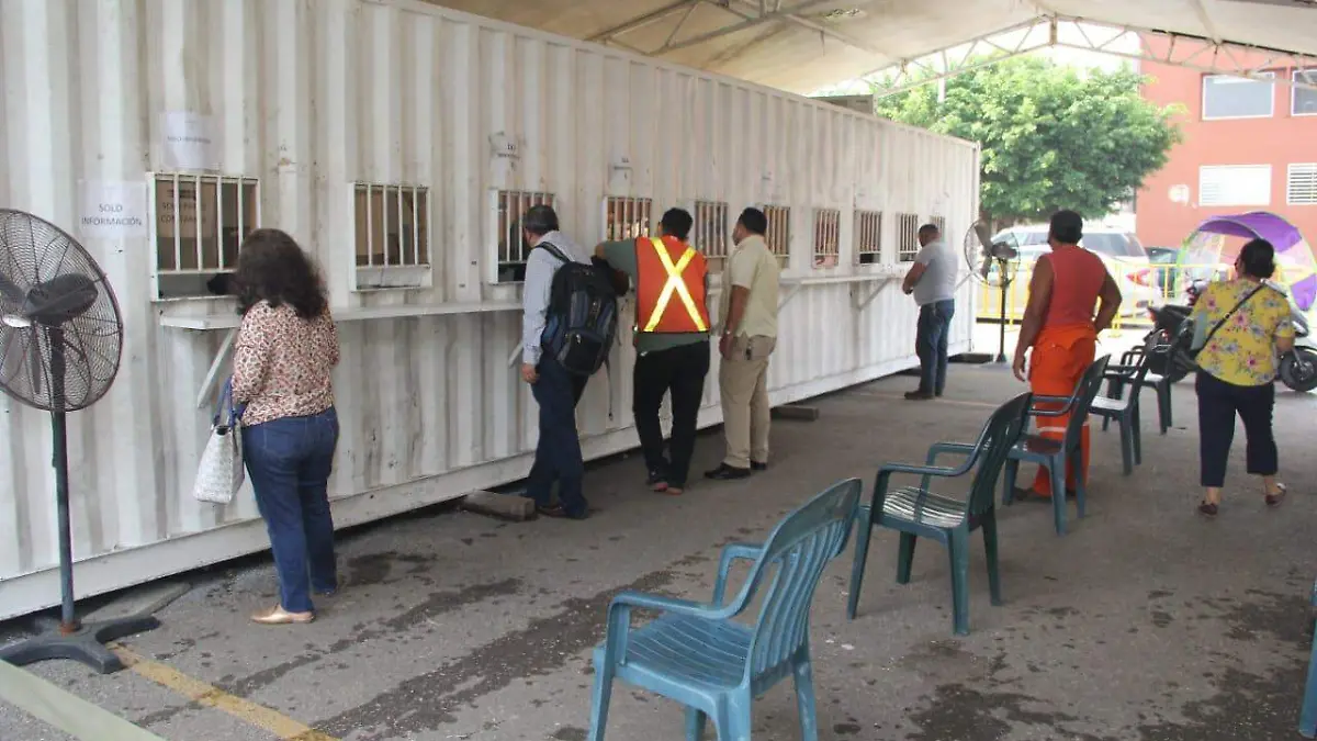 8b412f98-37d4-4372-86a0-50010bb1c999