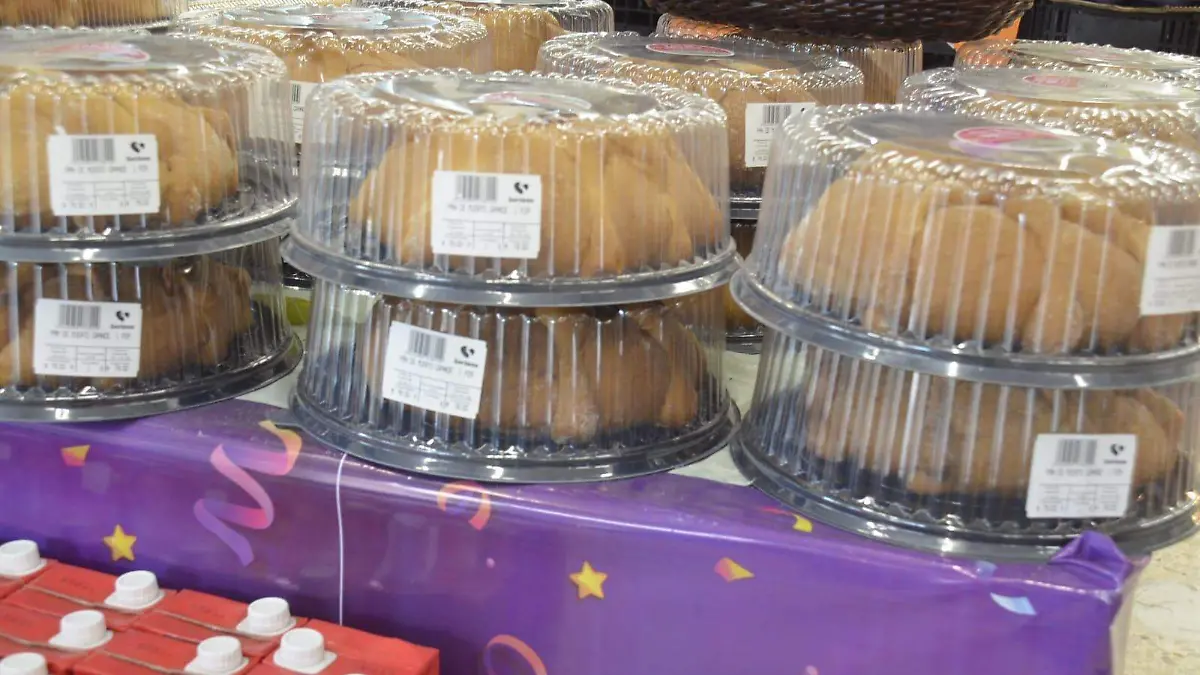 Comerciantes esperan repunte de ventas de pan de muerto