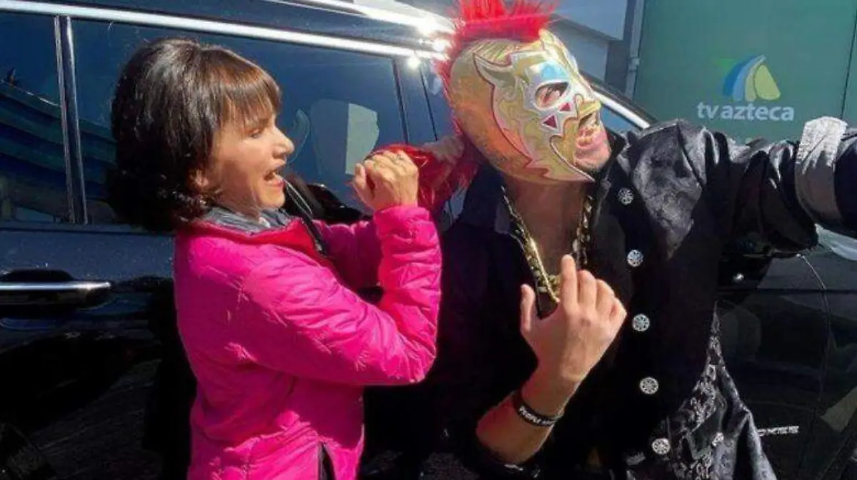 pati_chapoy_escorpion_dorado_al_volante-futbolradioformula-780x470