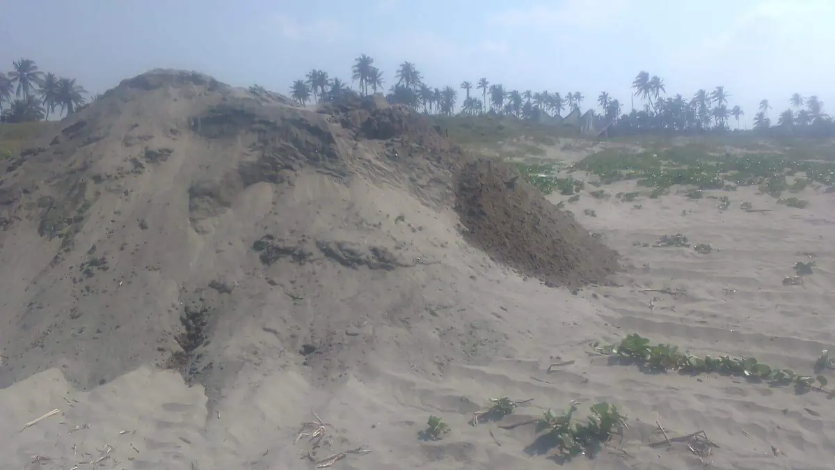 Detectan derrame de crudo coagulado en playas de Paraíso [Video]