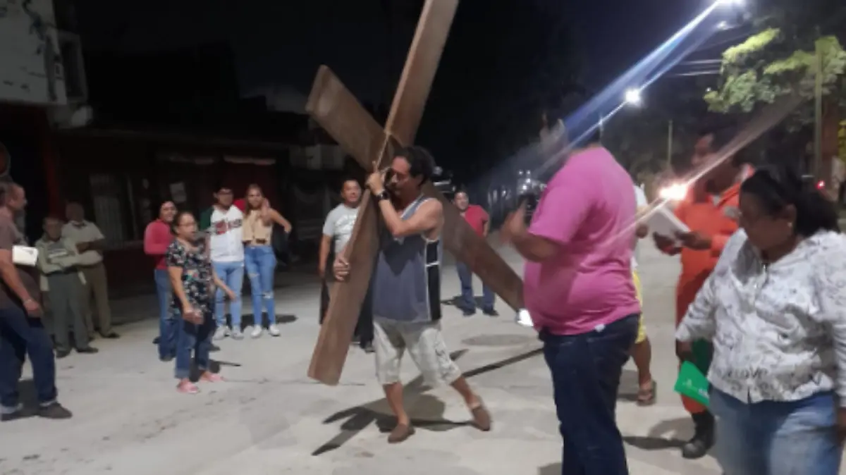 Fieles tabasqueños se preparan para el Viacrucis