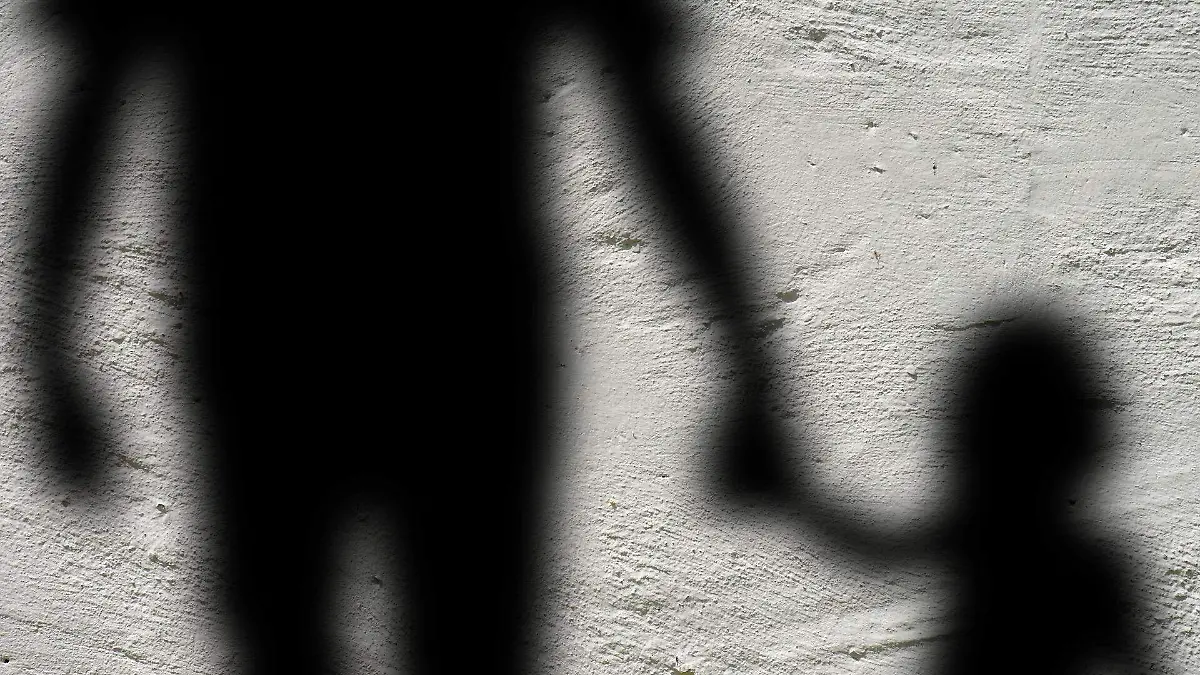 child-abuse-gf39d5b9be_1920