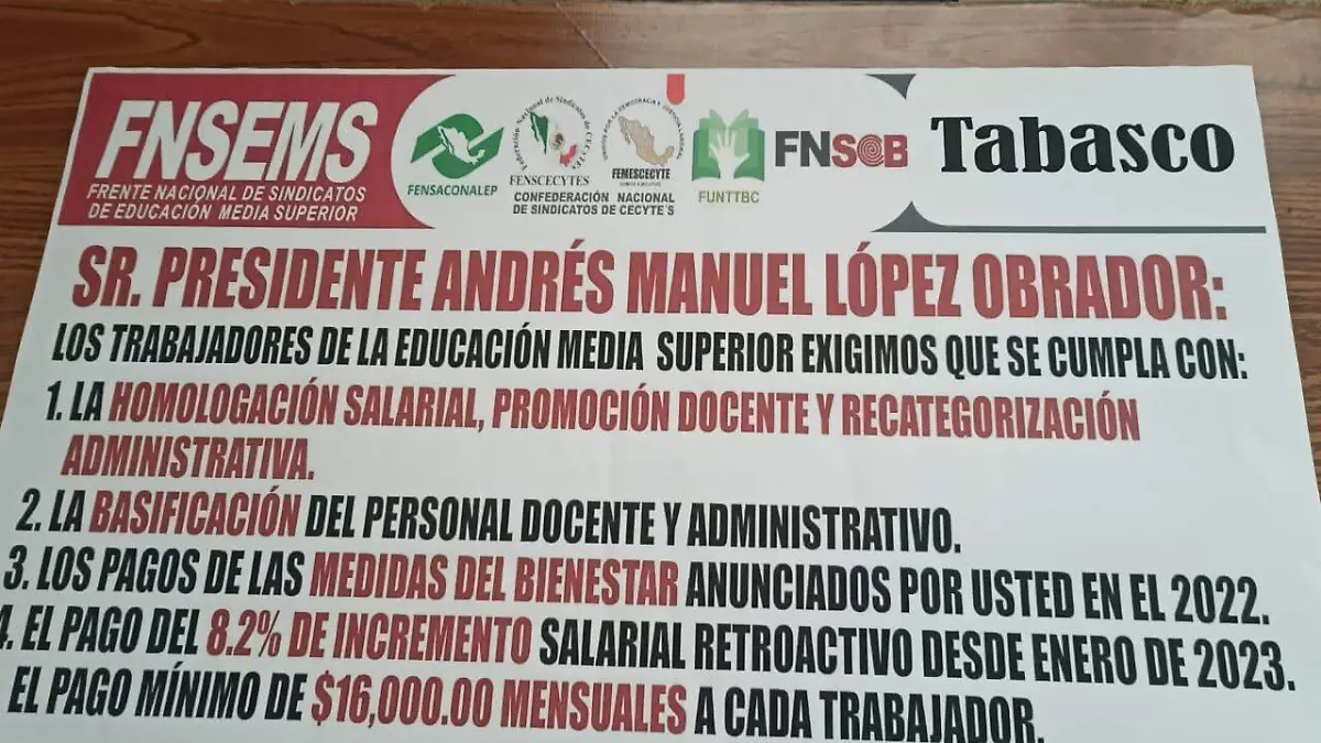 Tabasqueños se unen al paro nacional de maestros convocado por el FNSEMS
