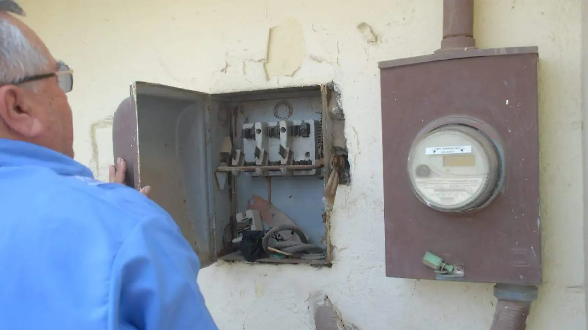 Dispara calor problemas de CFE en Tabasco