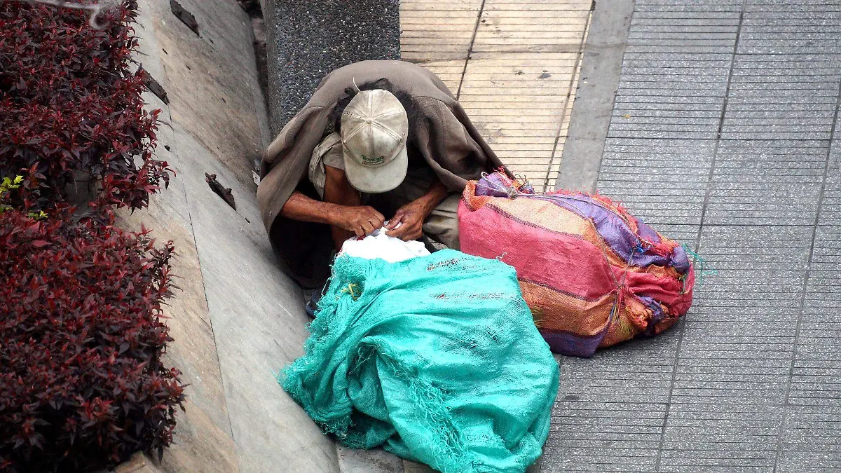 person-g2ed6a6a73_1920