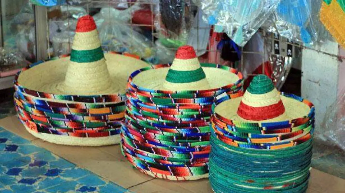 EMPIEZAN-VENTAS-DE-ARTICULOS-PATRIOS-IVAN-SANCHEZ-(2)