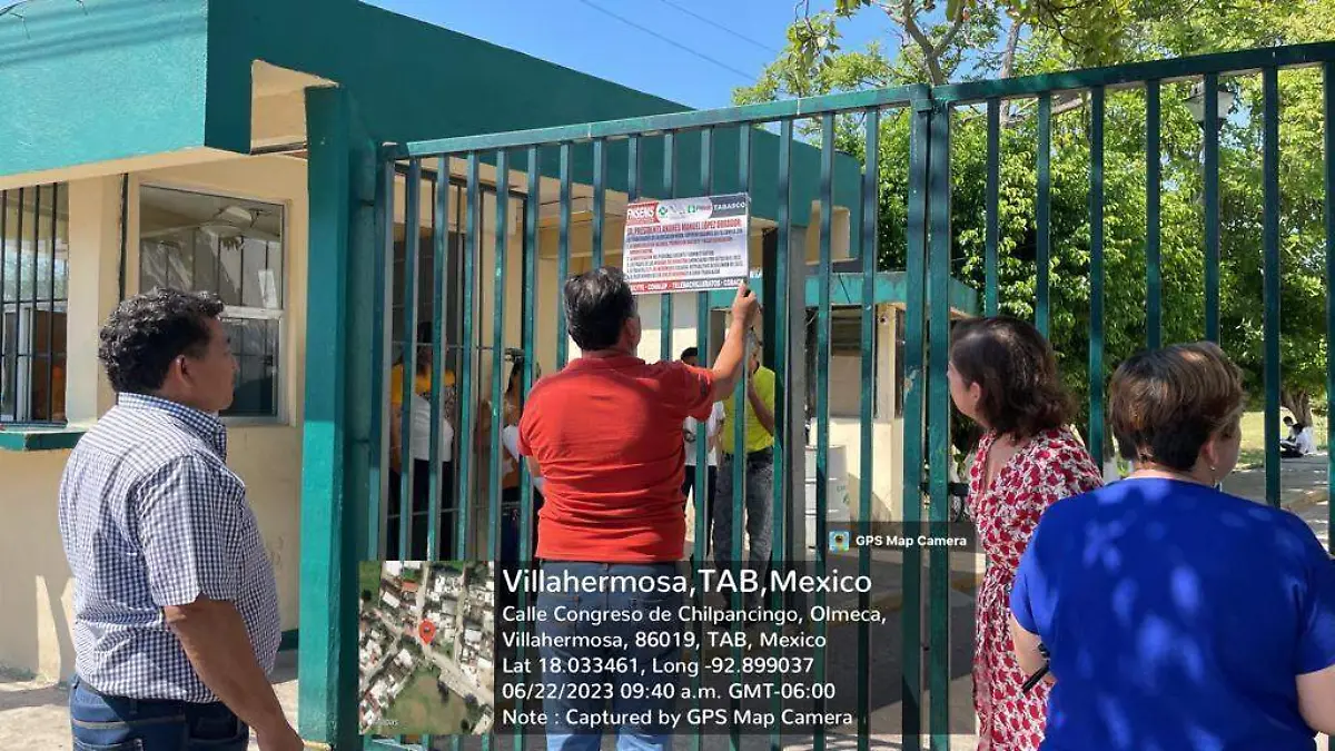 Tabasqueños se unen al paro nacional de maestros convocado por el FNSEMS