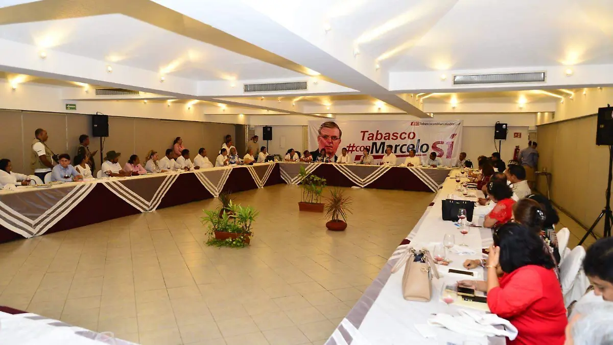 Se reúne Marcelo Ebrard con su estructura en Tabasco