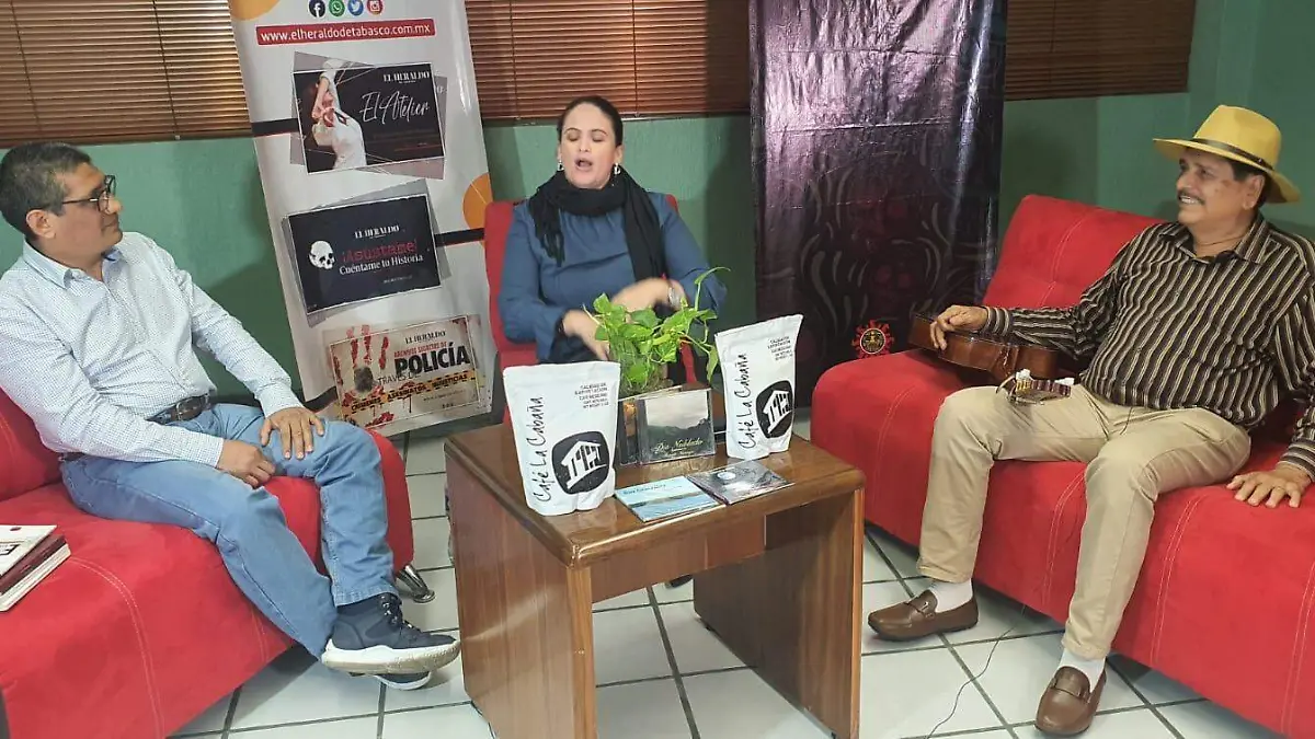 Trova y letras engalanaron a El Atelier