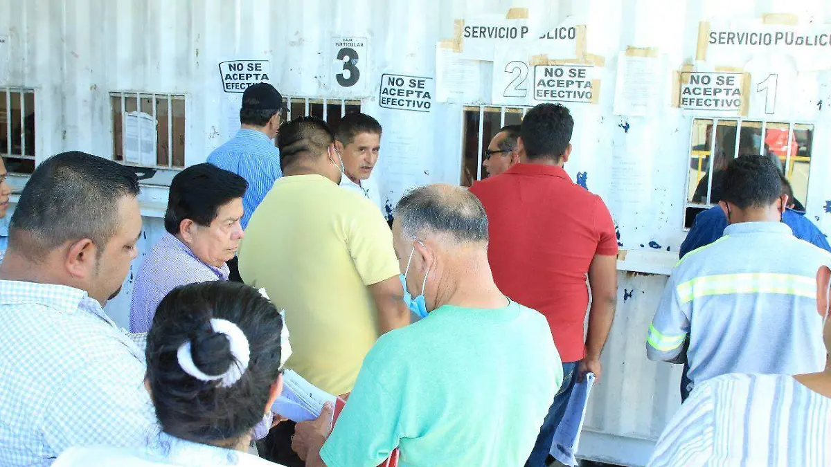 Trámites vehiculares; una odisea para los tabasqueños