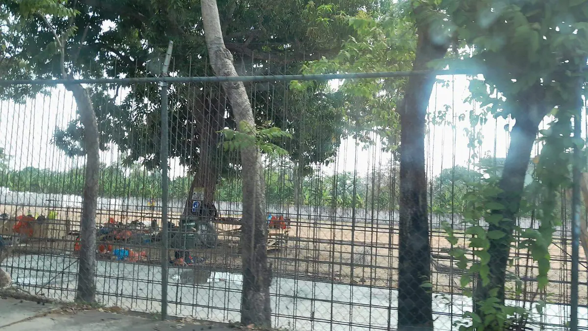 Interminables los trabajos en el malecón 'Leandro Rovirosa Wade'